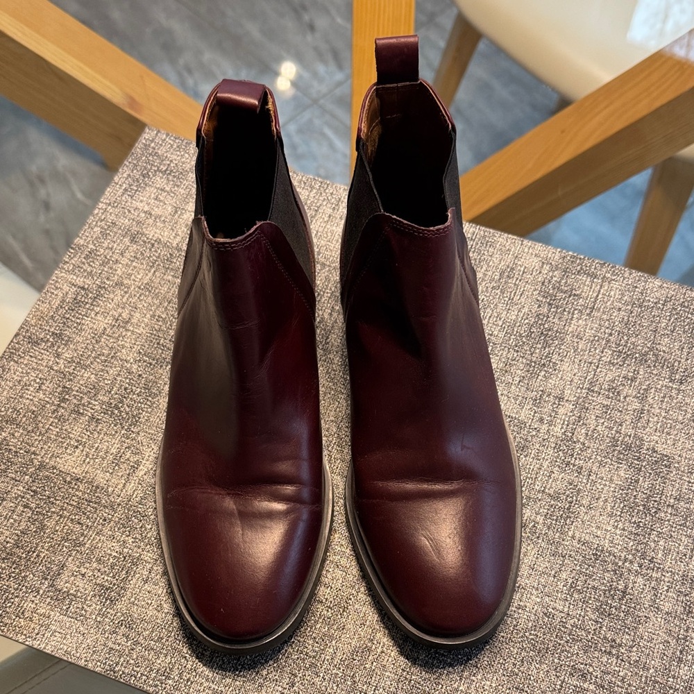 Elegant Burgundy Leather Women's Boots
